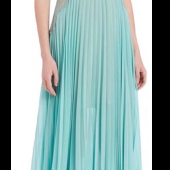 Maxi Gown - Picture 5 of 6